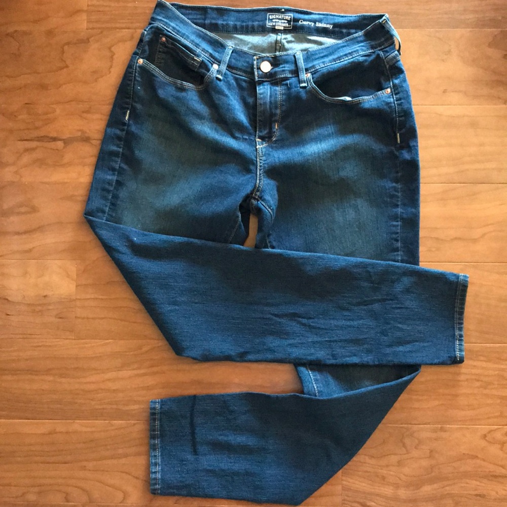 Signature Levi's Strauss Gold size 12 Regular